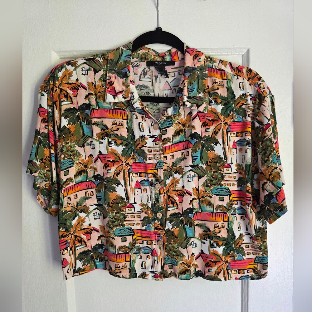 Forever 21 Tropical Print Cropped Button Down Shirt